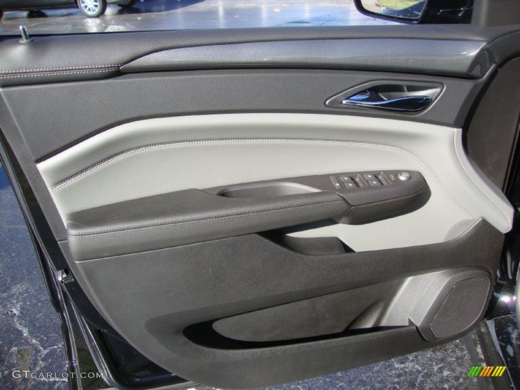 2011 Cadillac SRX FWD Ebony/Titanium Door Panel Photo #39139882