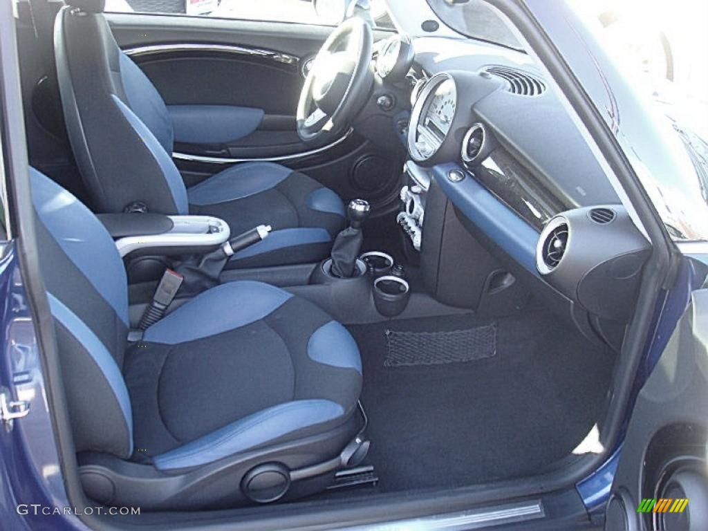 Grey/Black Interior 2008 Mini Cooper Hardtop Photo #39140042
