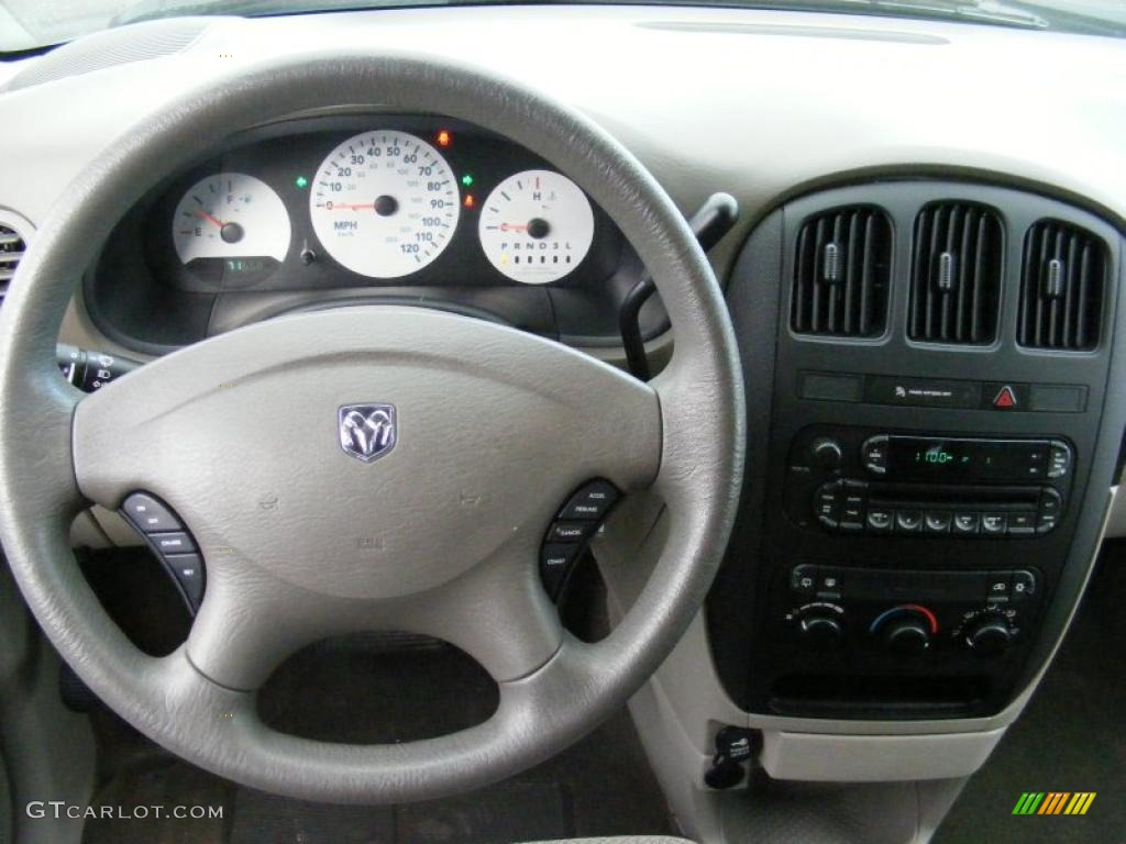 2007 Dodge Caravan SE Dashboard Photos