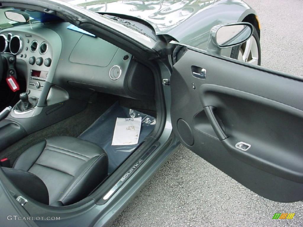 Ebony Interior 2007 Pontiac Solstice GXP Roadster Photo #39141406