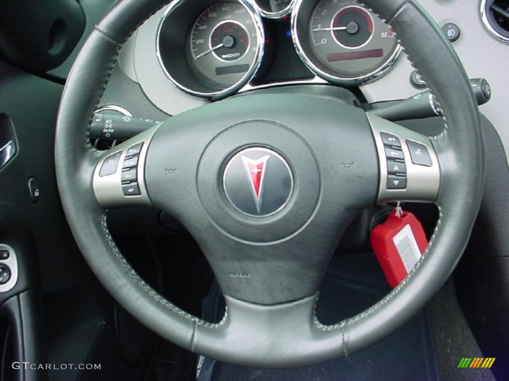 2007 Pontiac Solstice GXP Roadster Ebony Steering Wheel Photo #39141430