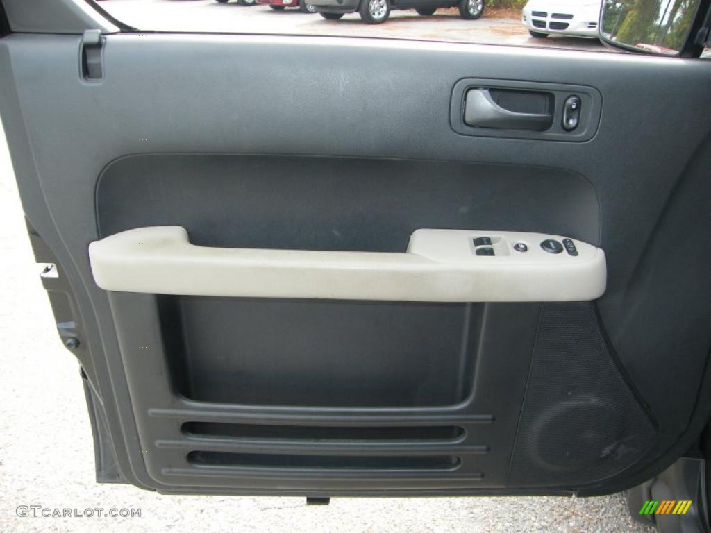 2007 Honda Element EX Black/Titanium Door Panel Photo #39141742