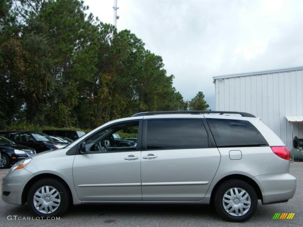 Silver Shadow Pearl 2007 Toyota Sienna LE Exterior Photo #39142426