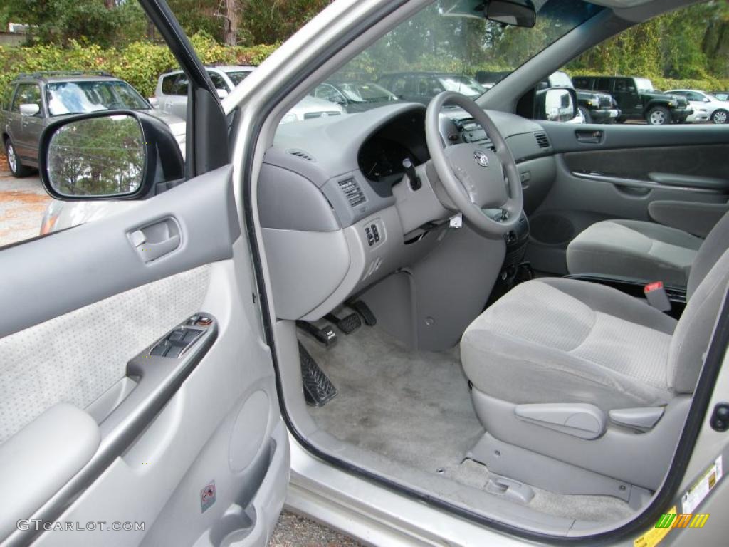 Stone Interior 2007 Toyota Sienna LE Photo #39142554