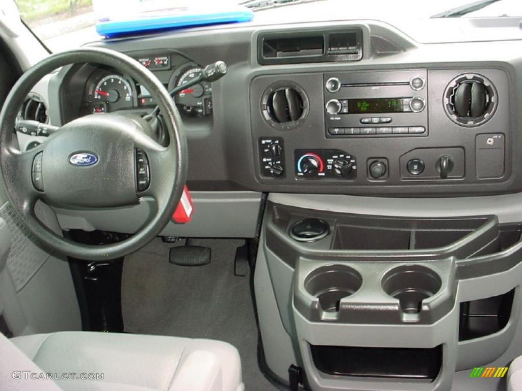 2010 Ford E Series Van E350 XLT Passenger Medium Flint Dashboard Photo #39142830