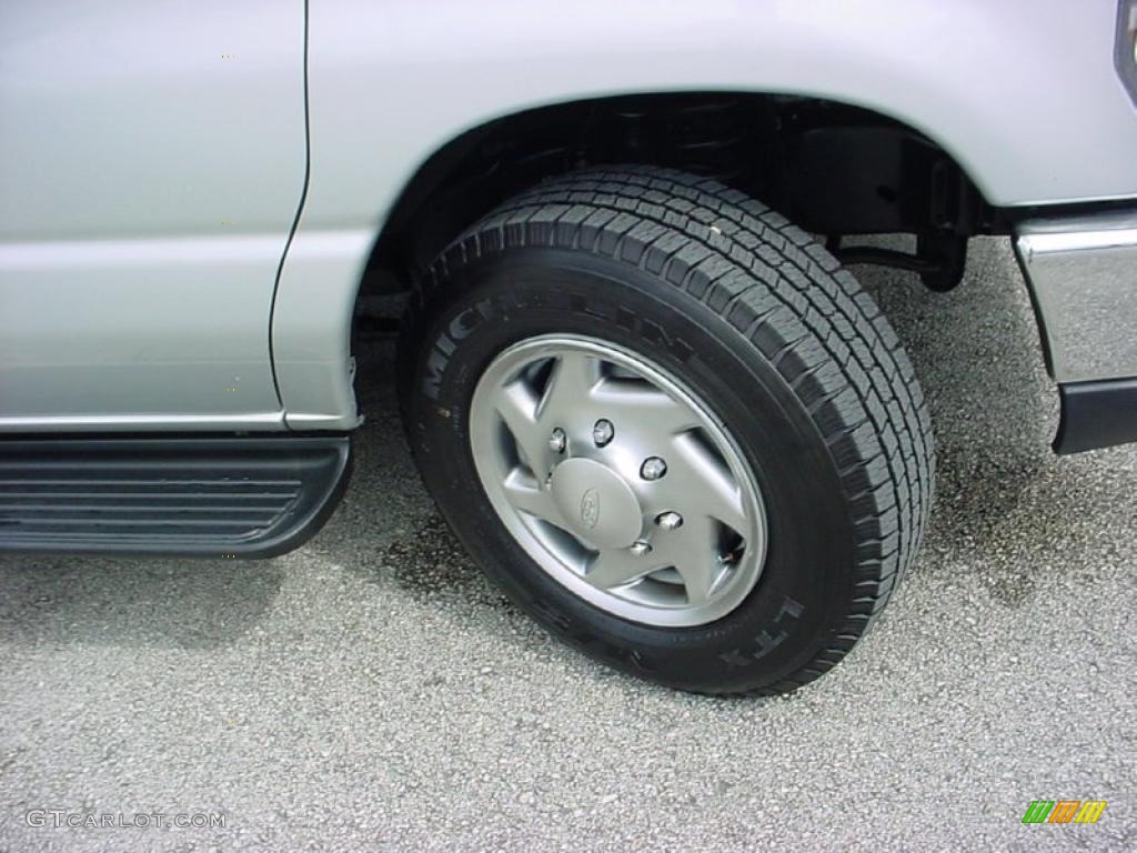 2010 Ford E Series Van E350 XLT Passenger Wheel Photo #39142834
