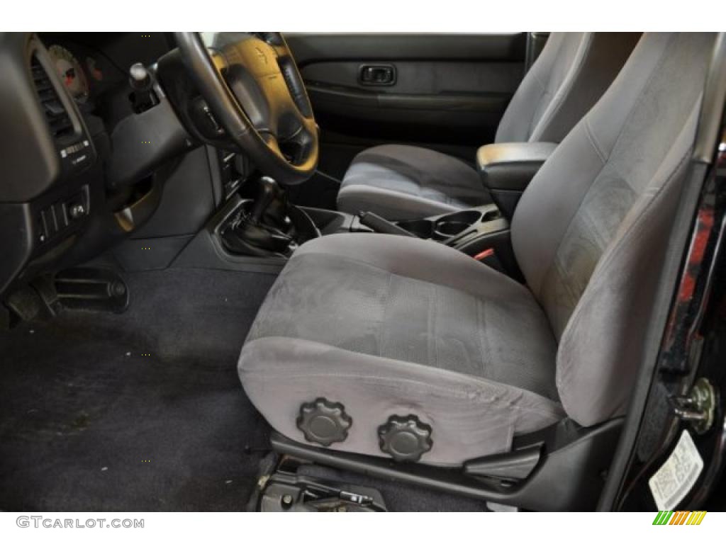 Charcoal Interior 2001 Nissan Pathfinder SE 4x4 Photo #39142954