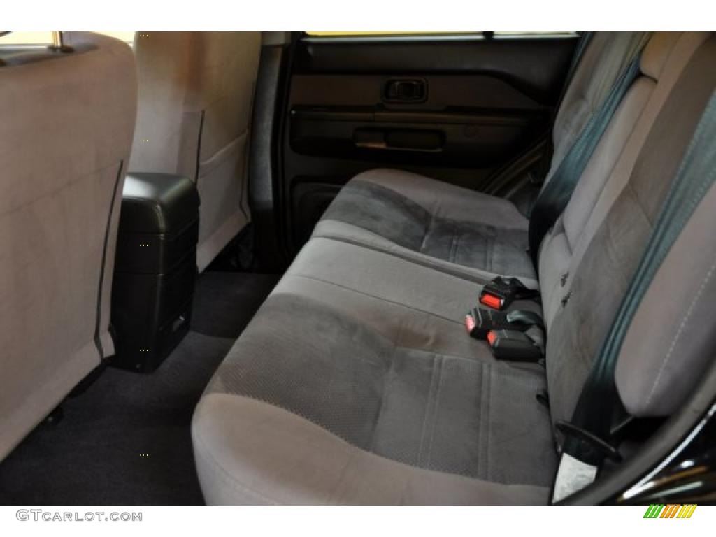 Charcoal Interior 2001 Nissan Pathfinder SE 4x4 Photo #39142962