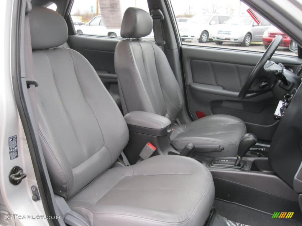 2004 Hyundai Elantra GT Hatchback interior Photo #39143738