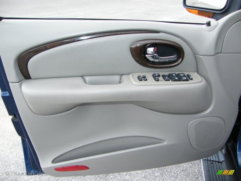 2004 Buick Rainier CXL AWD Medium Pewter Door Panel Photo #39144494