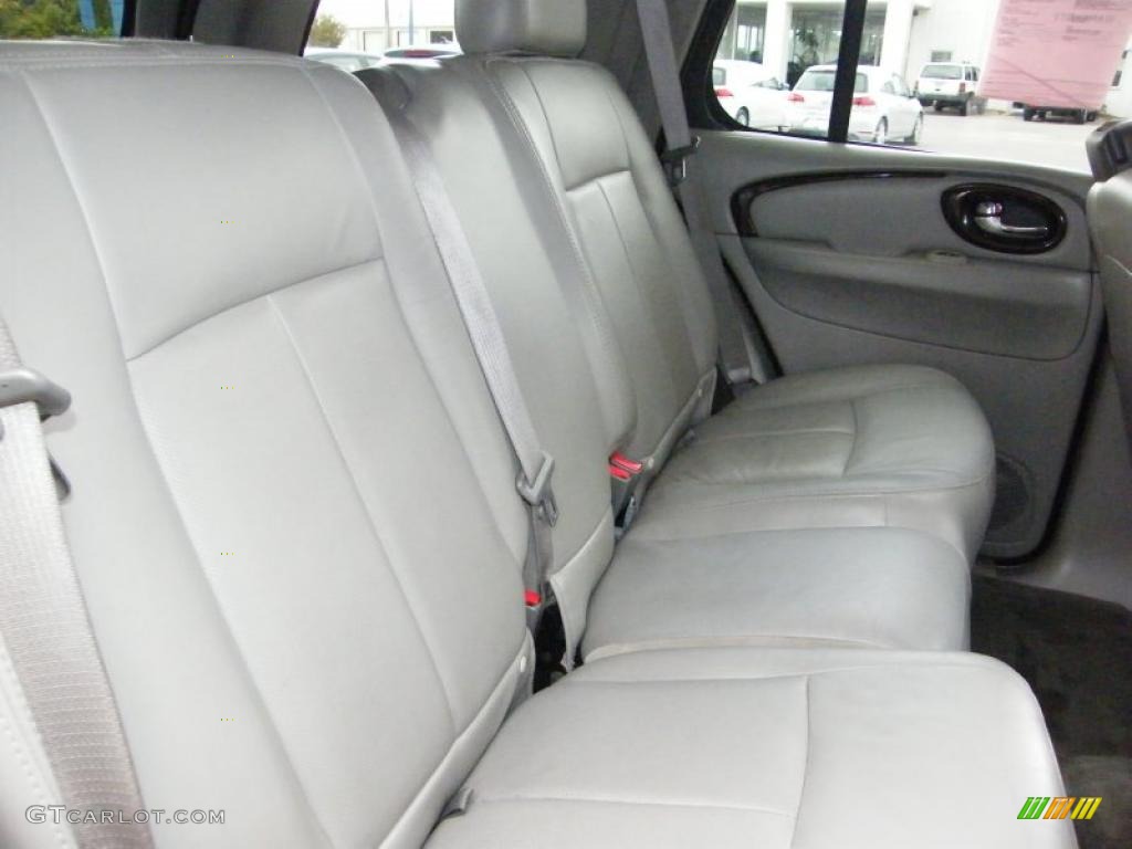 Medium Pewter Interior 2004 Buick Rainier CXL AWD Photo #39144610