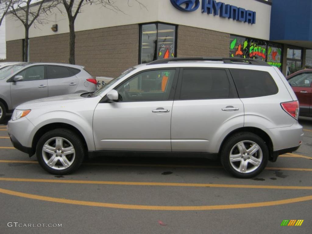 2009 Forester 2.5 X Premium - Spark Silver Metallic / Black photo #15