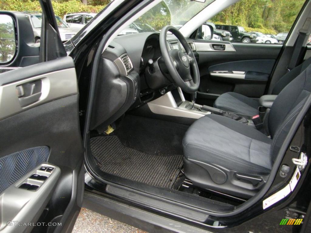 Black Interior 2010 Subaru Forester 2.5 X Photo #39145098