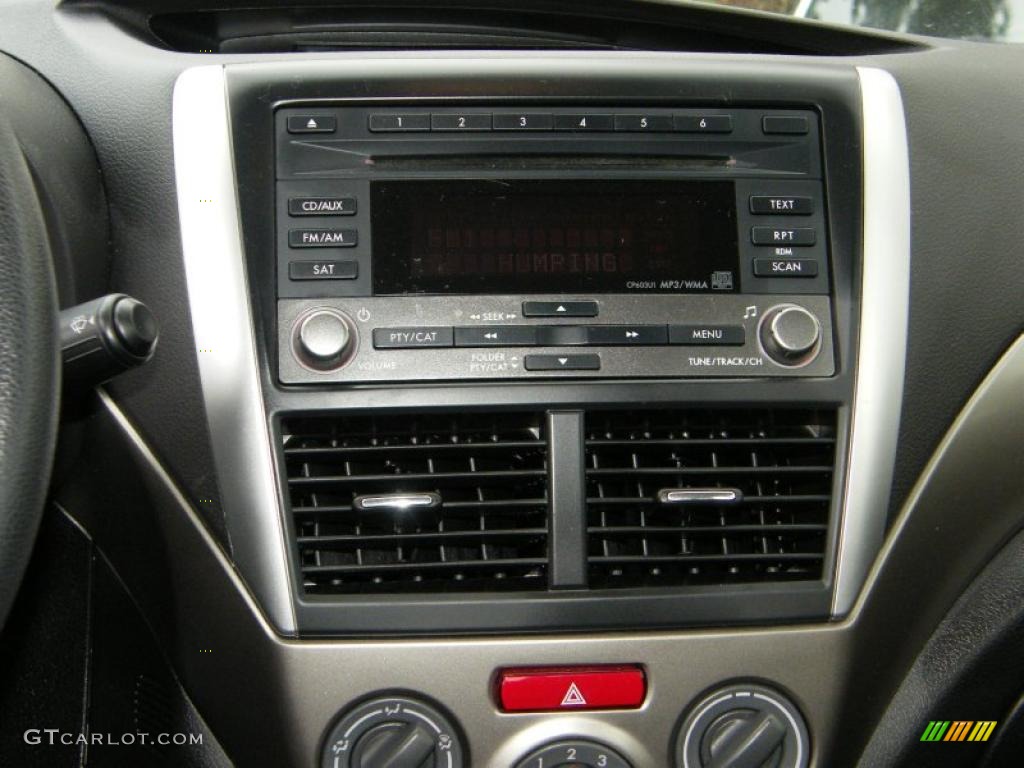 2010 Subaru Forester 2.5 X Controls Photo #39145166