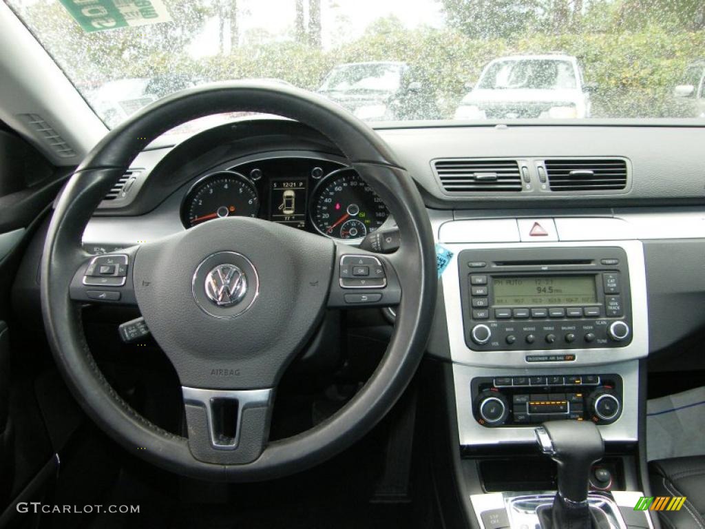 2009 Volkswagen CC Luxury Black Dashboard Photo #39147082