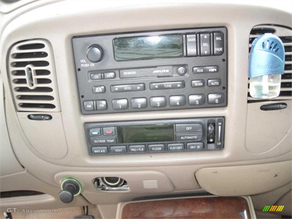 2000 Lincoln Navigator Standard Navigator Model Controls Photos