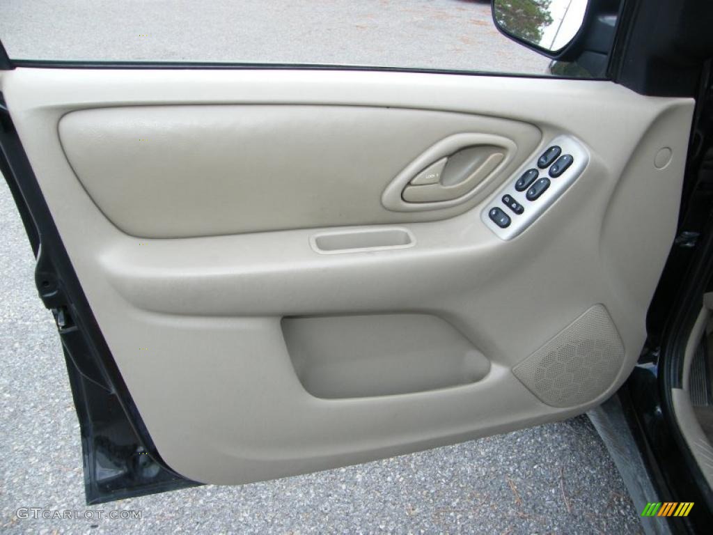2003 Mazda Tribute ES-V6 Medium Pebble Beige Door Panel Photo #39147314