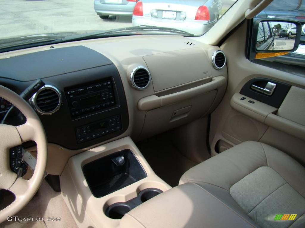 2004 Ford Expedition Eddie Bauer Medium Parchment Dashboard Photo #39151393