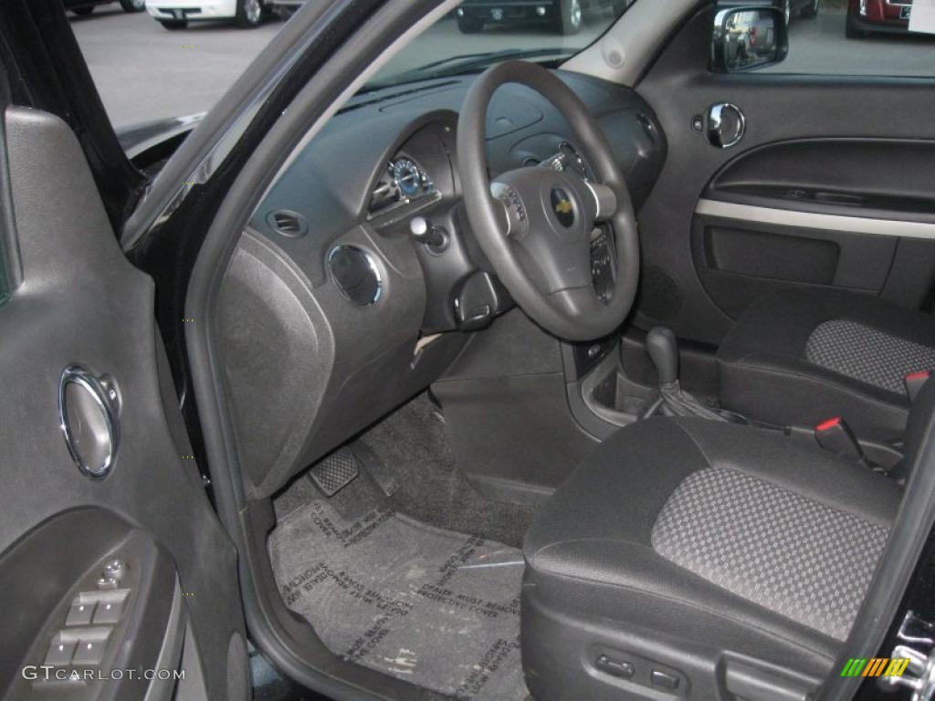Ebony Interior 2011 Chevrolet HHR LT Photo #39151897