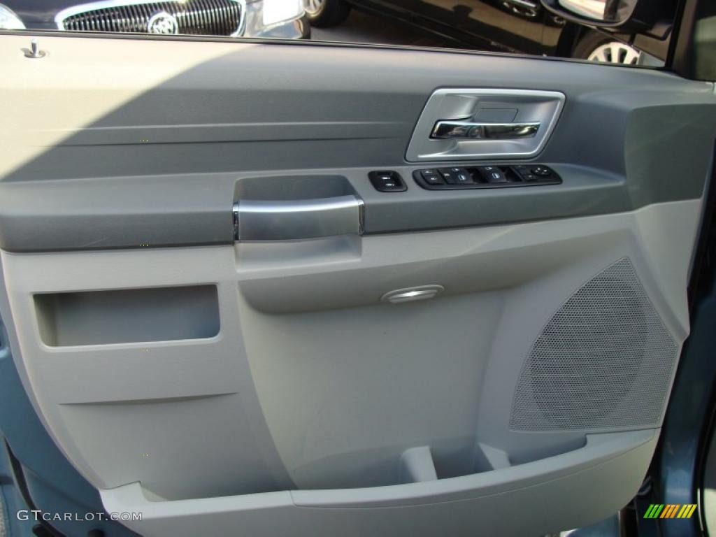 2008 Town & Country Touring Signature Series - Clearwater Blue Pearlcoat / Medium Slate Gray/Light Shale photo #10