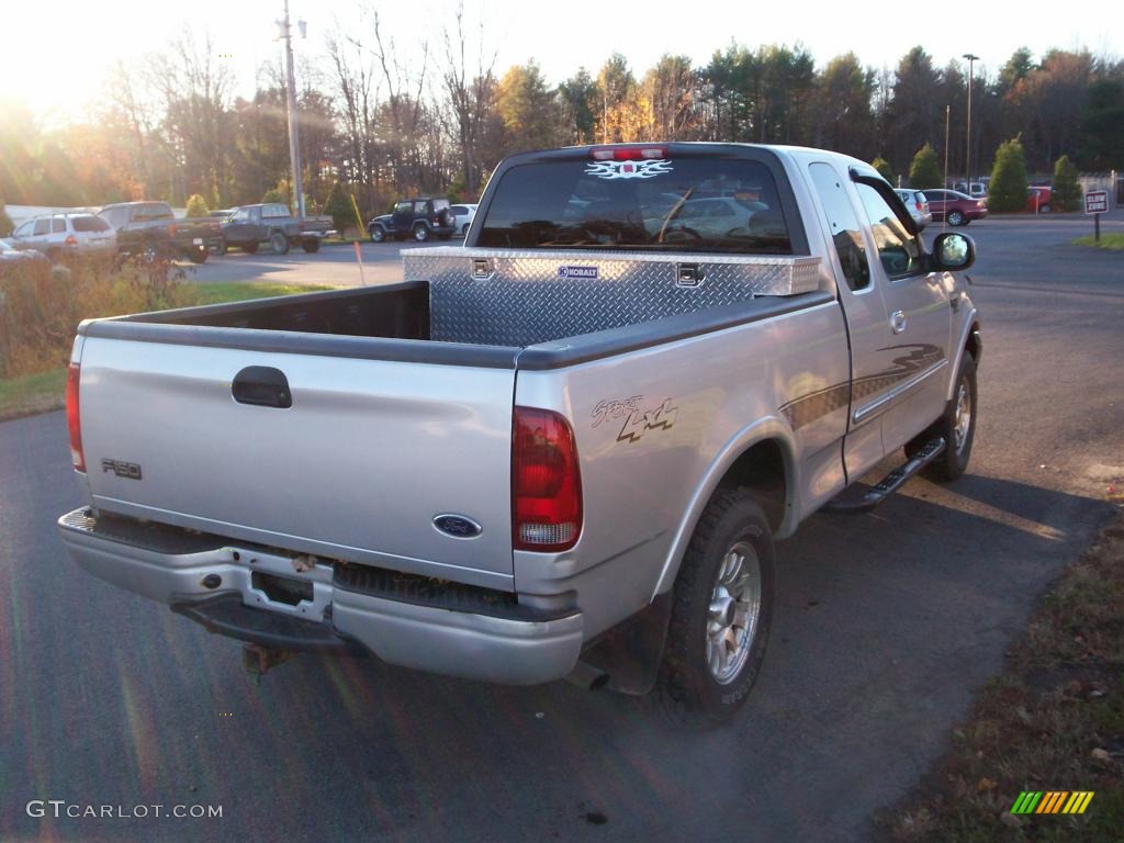 2003 F150 XLT SuperCab 4x4 - Silver Metallic / Medium Graphite Grey photo #6
