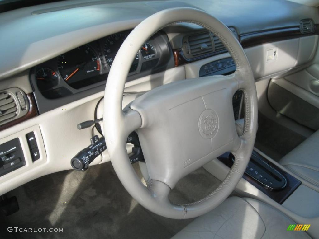 1999 Cadillac DeVille Sedan Neutral Shale Steering Wheel Photo #39156769