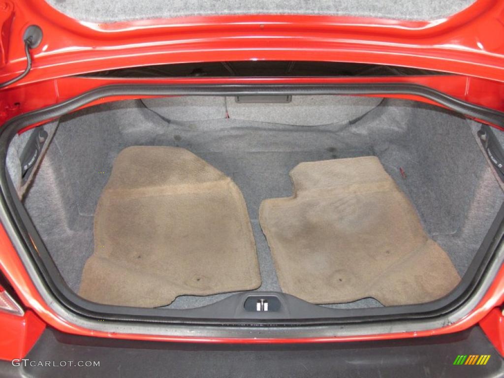 2001 Volvo S60 2.4T Trunk Photo #39161882