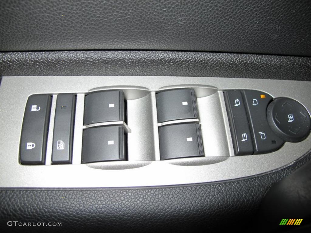 2008 Chevrolet Silverado 2500HD LT Crew Cab Controls Photo #39162366
