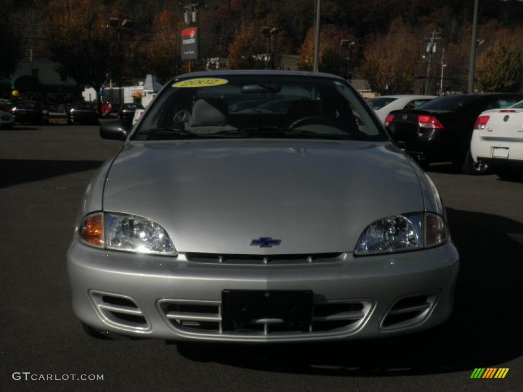 2002 Cavalier LS Coupe - Ultra Silver Metallic / Graphite photo #2