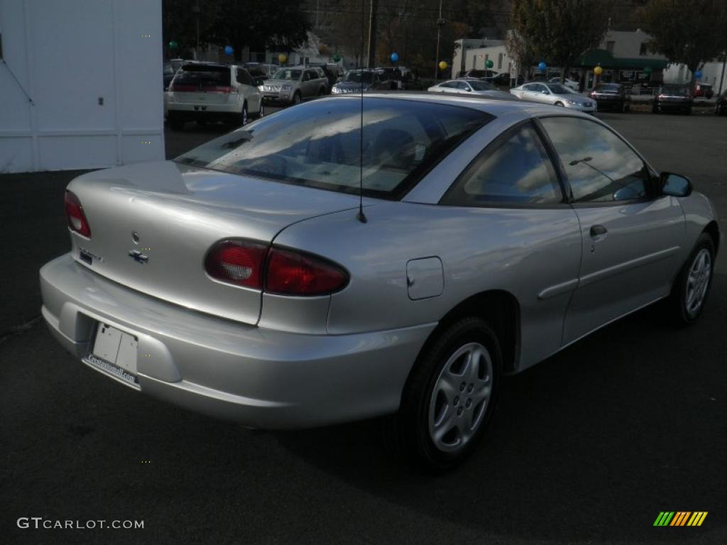 2002 Cavalier LS Coupe - Ultra Silver Metallic / Graphite photo #6