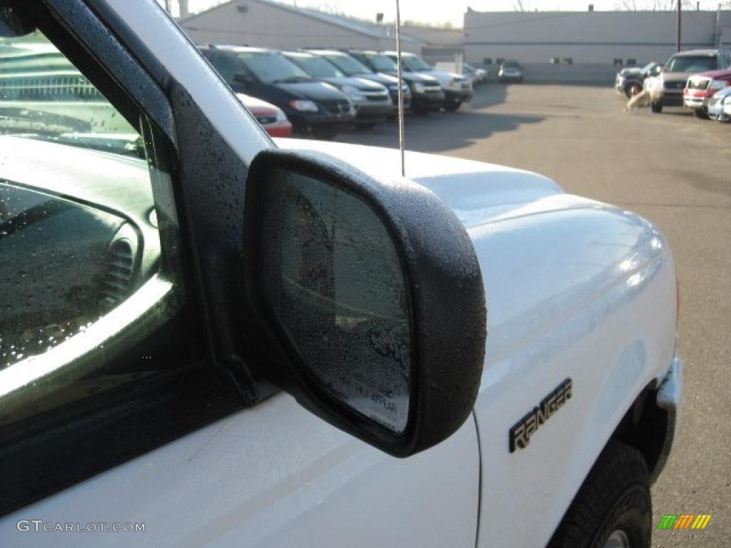2003 Ranger Edge SuperCab 4x4 - Oxford White / Dark Graphite photo #17