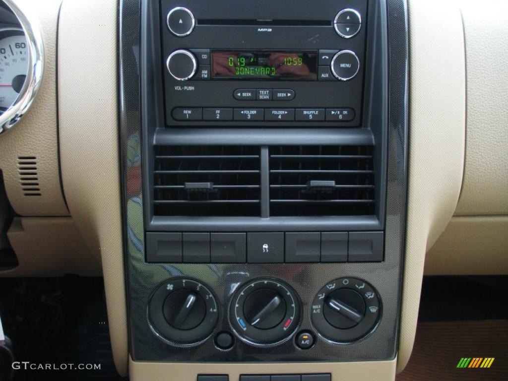 2010 Ford Explorer Sport Trac XLT Controls Photo #39164726