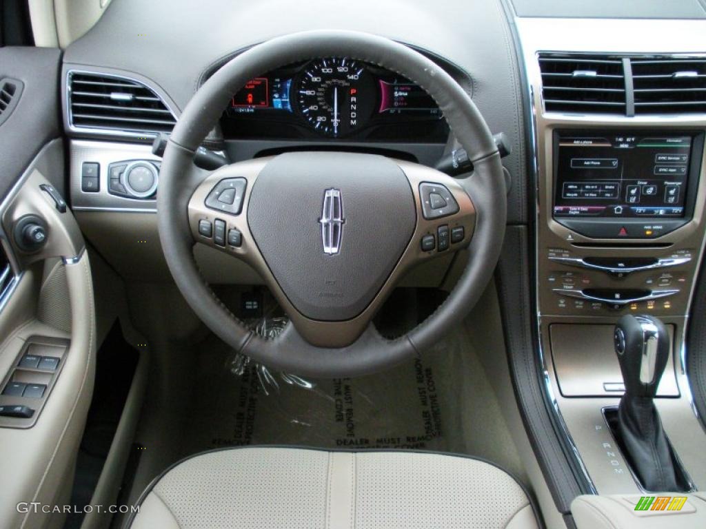 2011 Lincoln MKX FWD Medium Light Stone Dashboard Photo #39165078