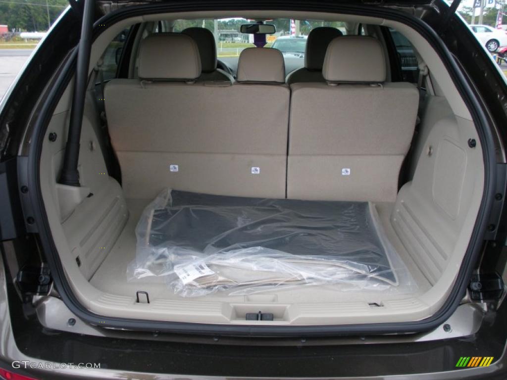 2011 Lincoln MKX FWD Trunk Photo #39165126