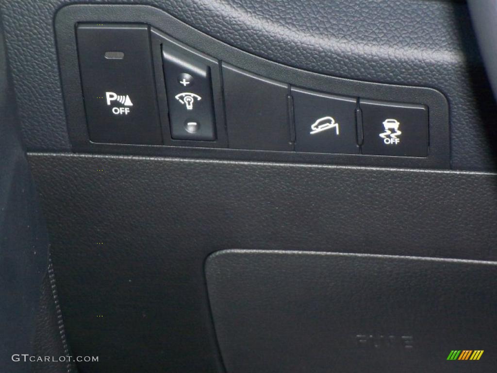 2011 Kia Sportage EX Controls Photo #39166578