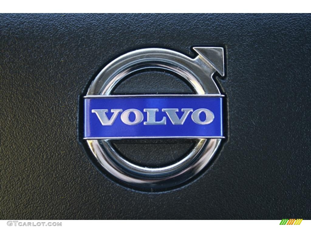 2005 Volvo V50 T5 Marks and Logos Photo #39166611