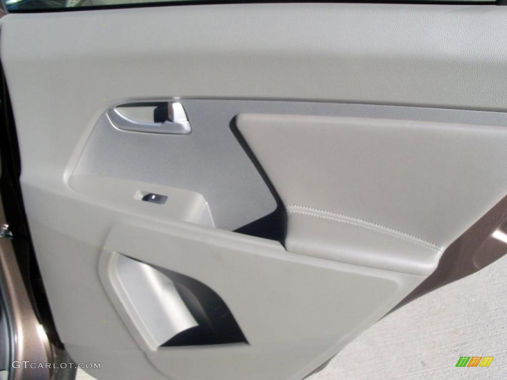 2011 Kia Sportage EX Black Door Panel Photo #39166982