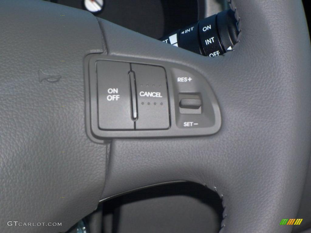 2011 Kia Sportage EX Controls Photo #39167094