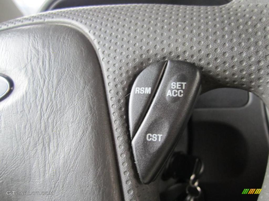2006 Ford Escape Hybrid 4WD Controls Photo #39167162