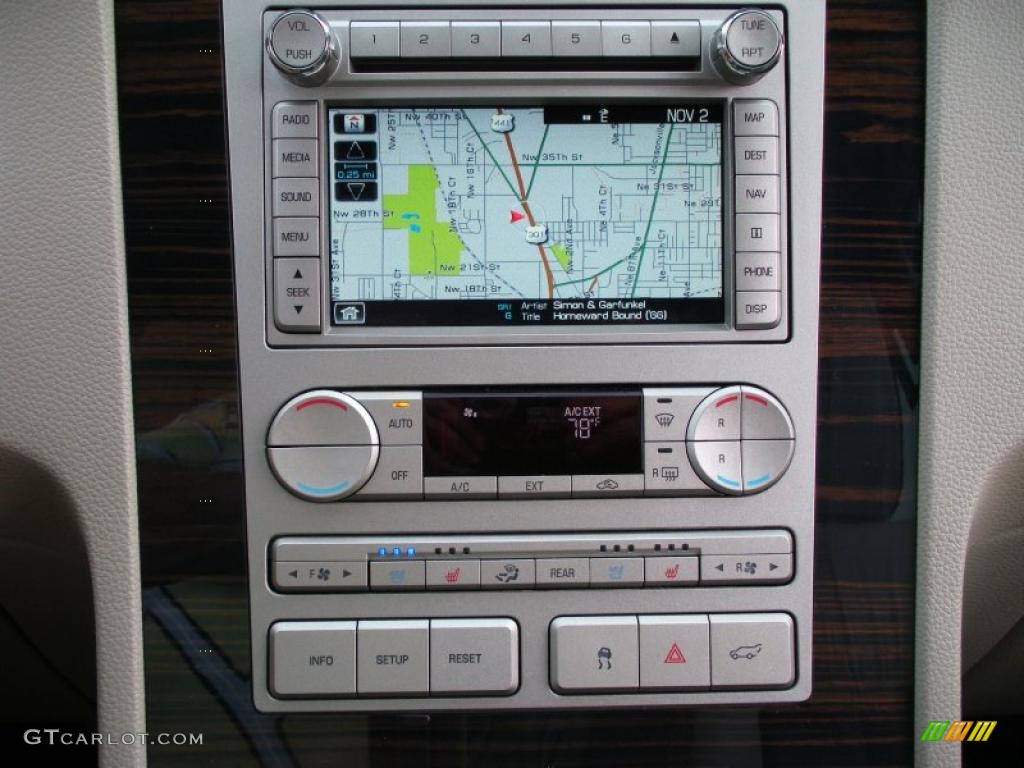 2010 Lincoln Navigator Limited Edition Navigation Photo #39168430