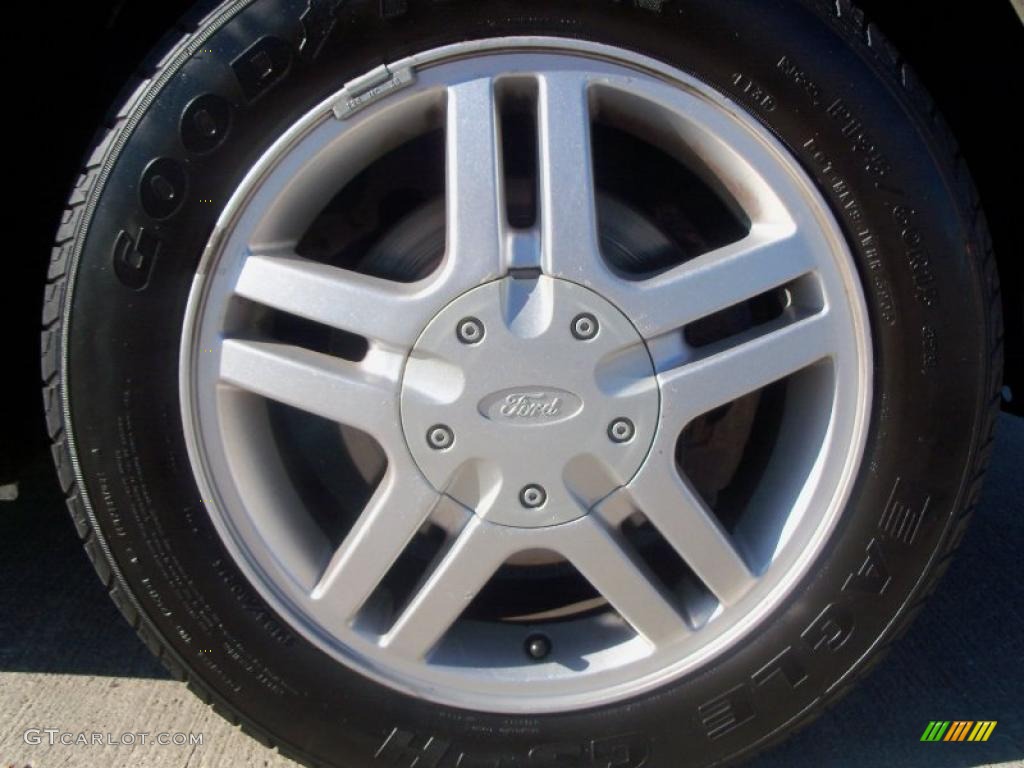 2001 Ford Focus SE Wagon Wheel Photo #39169414
