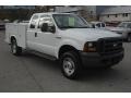 2005 Oxford White Ford F350 Super Duty XL SuperCab 4x4 Chassis  photo #1