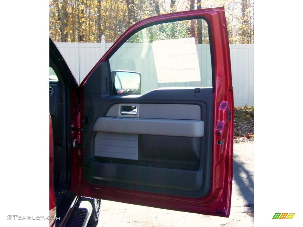 2010 F150 XLT SuperCab 4x4 - Red Candy Metallic / Medium Stone photo #12