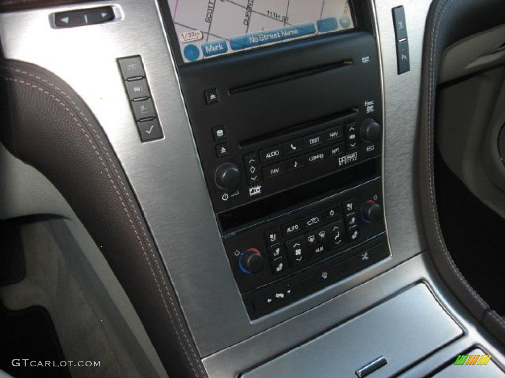 2008 Cadillac Escalade Platinum AWD Controls Photo #39171666