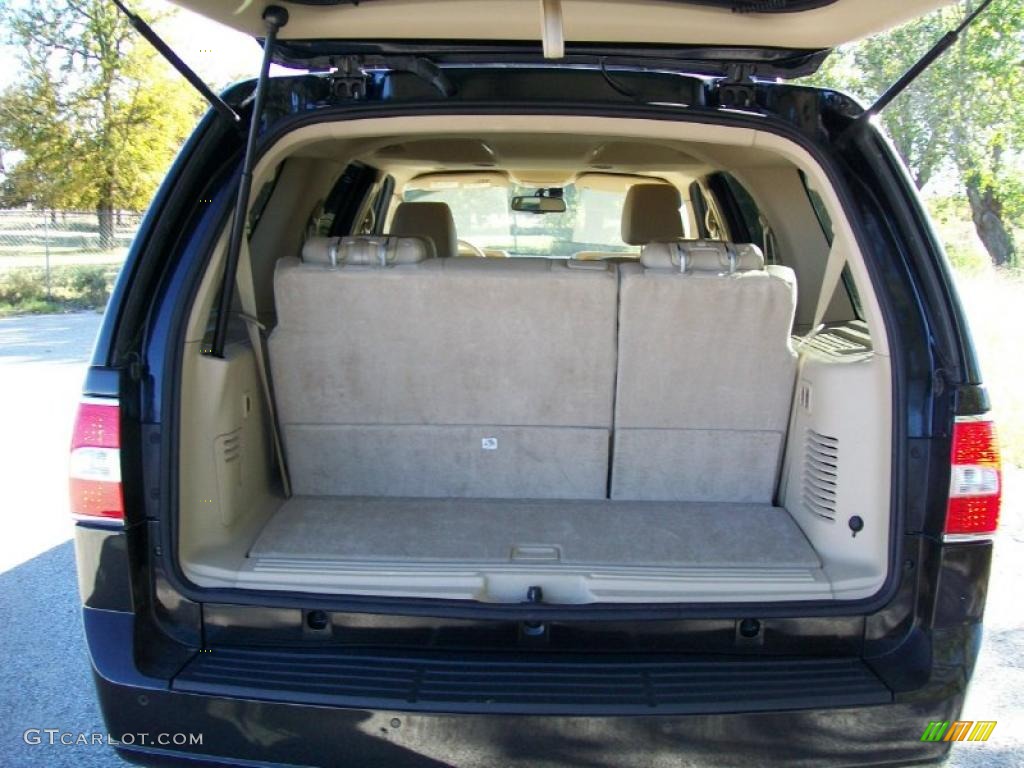 2010 Lincoln Navigator 4x4 Trunk Photo #39171674