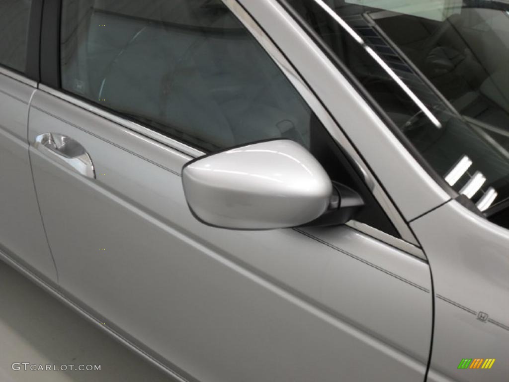 2011 Accord EX-L V6 Sedan - Alabaster Silver Metallic / Gray photo #28