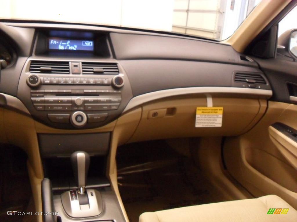 2011 Honda Accord LX-P Sedan Ivory Dashboard Photo #39174002