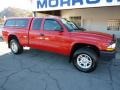 2004 Flame Red Dodge Dakota SXT Club Cab 4x4  photo #2