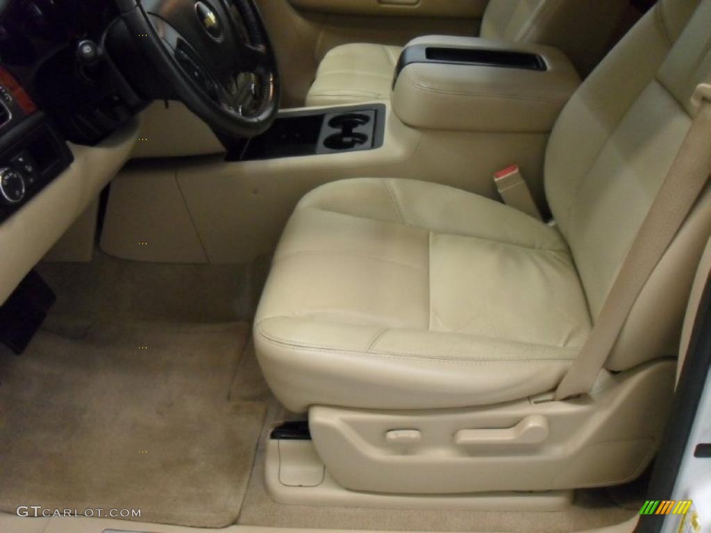 Light Cashmere/Ebony Interior 2007 Chevrolet Suburban 1500 LT Photo #39177211