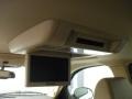 Summit White - Suburban 1500 LT Photo No. 19